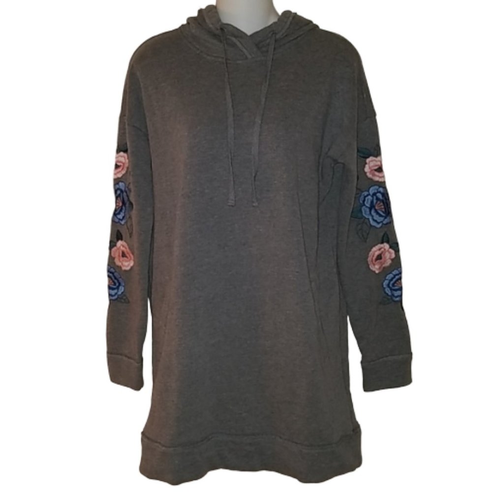 Hollister Embroidered Gray Hoodie w/ pockets